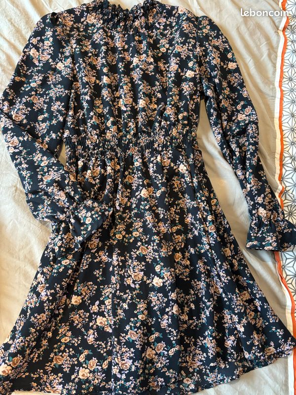 Robe (image 3)