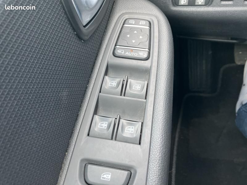 Renault Clio 1.5 dCi 90ch energy Intens 5p (image 18)