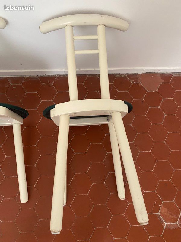 Lot de deux chaises vintage design italien (image 11)