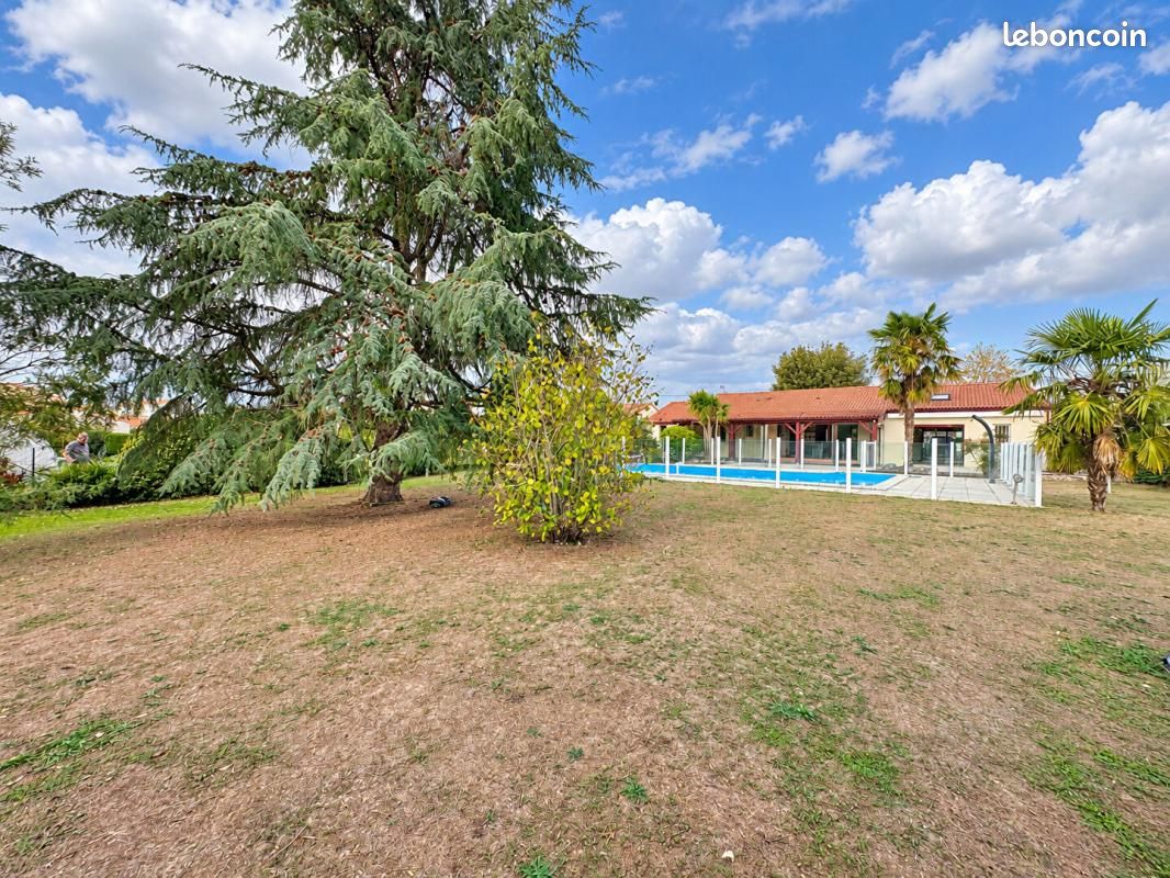 Maison 6 pièces 158 m² · à Gorges · 158 m² · 381 840 €