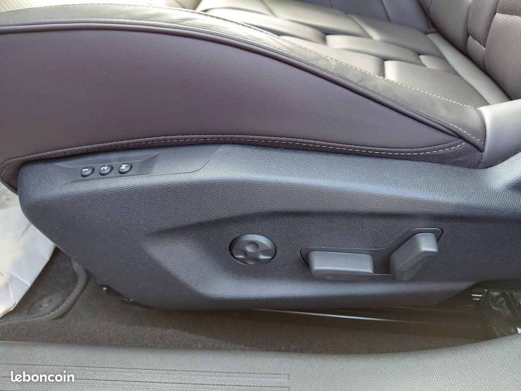 DS DS 4 Hybride 136 e-DCT6 Etoile - Cuir Nappa (image 26)