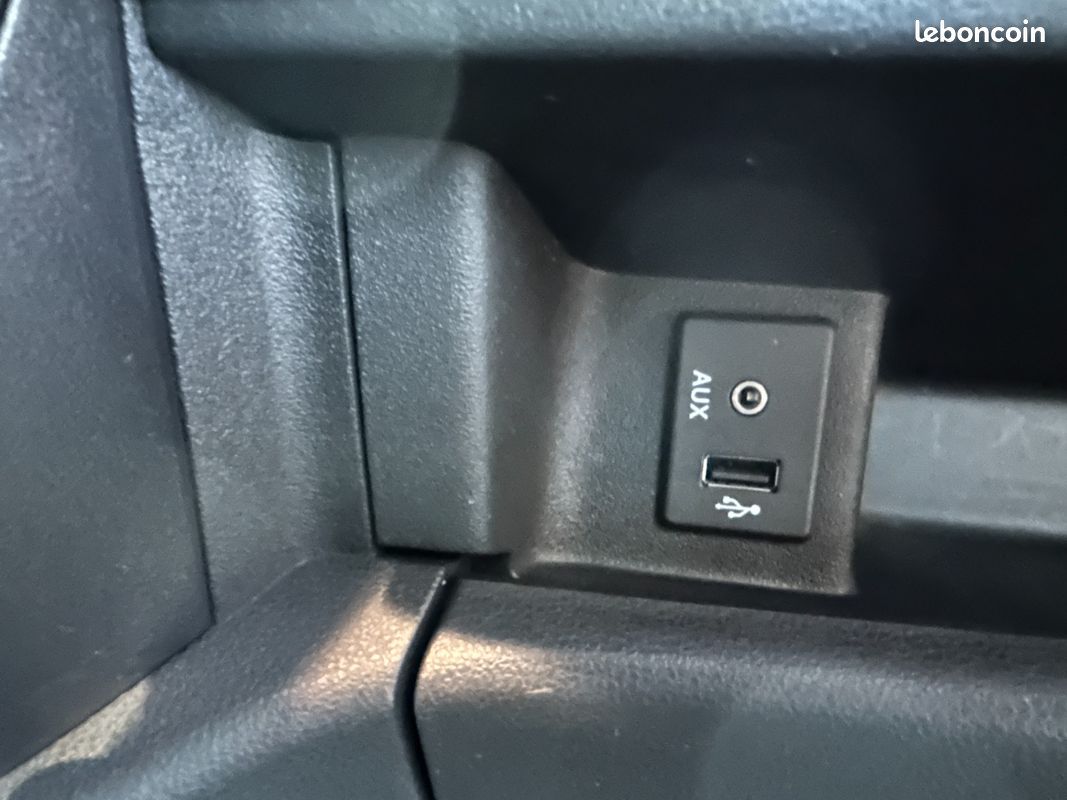 NISSAN MICRA DIG-S 98 CVT - BOITE AUTOMATIQUE - ecran tactile - clim - radar de recul - usb - bluetooth (image 16)