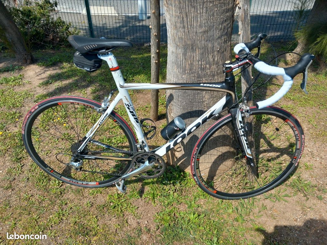 Velo look pro team 586 carbone +2 roues look boyaux livraison sur