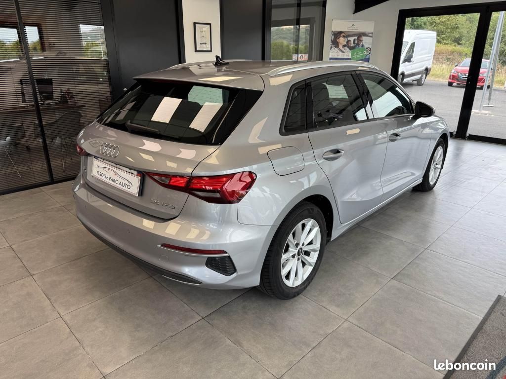AUDI A3 SPORTBACK 35 TFSI 150 S-Tronic 7 DESIGN (image 3)