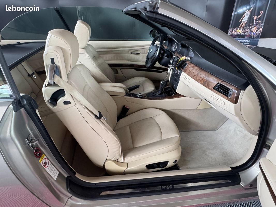 BMW SERIE 3 CAB E93 330i Luxe A (image 43)