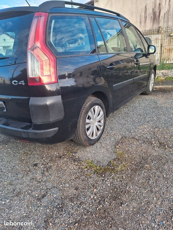 Citroen picasso 1.6 hdi 7places (image 1)