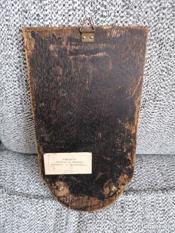 Ancien benitier en bois doré (image 9)