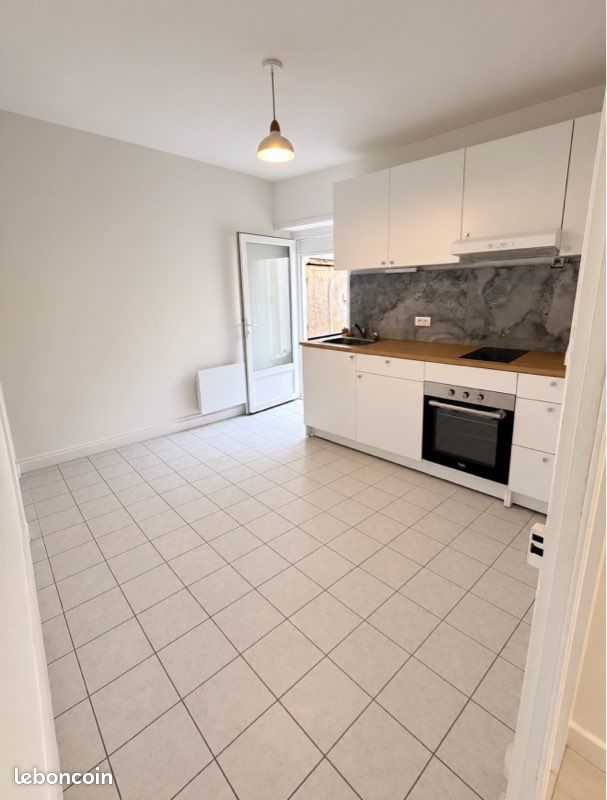 Appartement 2 pièces 46 m² · à Les Martres-de-Veyre · 46 m² · 560 €/mois