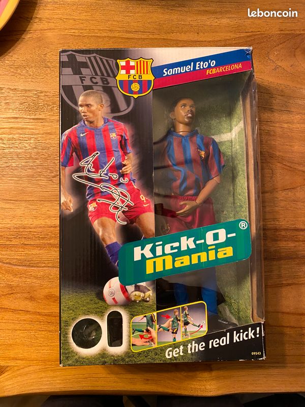 Figurine Kick O Mania Ronaldinho FC BARCELONA - 2005 - PVC - Collection