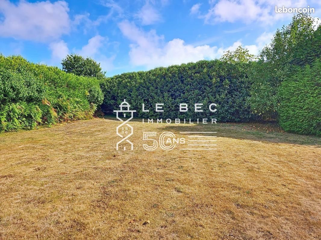 Terrain 769 m² Riantec · 232 700 €