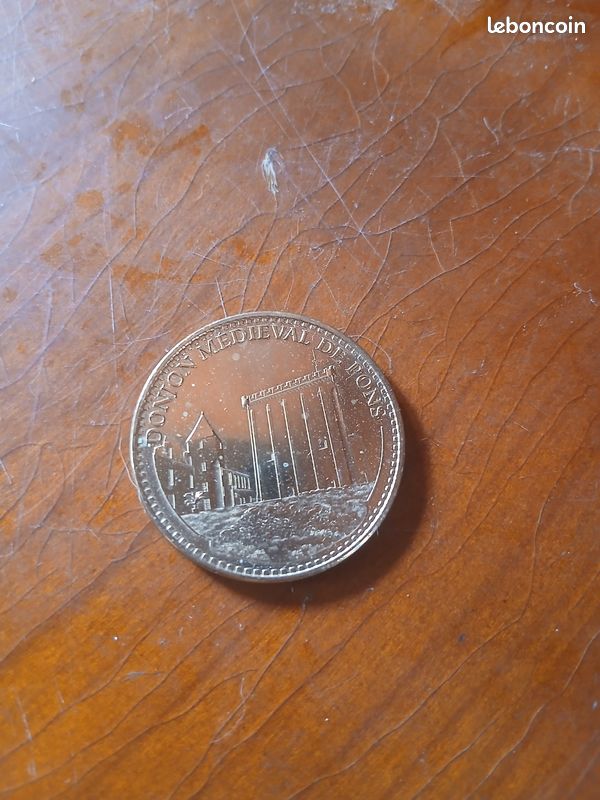 Monnaie de Paris donjon médiéval de pons 2014 (image 1)