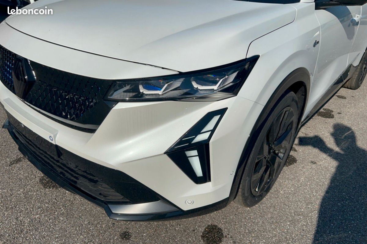 Renault Rafale 4X4 300 ESPRIT ALPINE PLUS -16% (image 16)