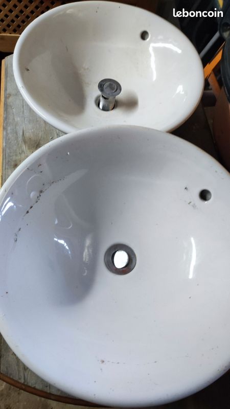 2 lavabos à poser (image 1)