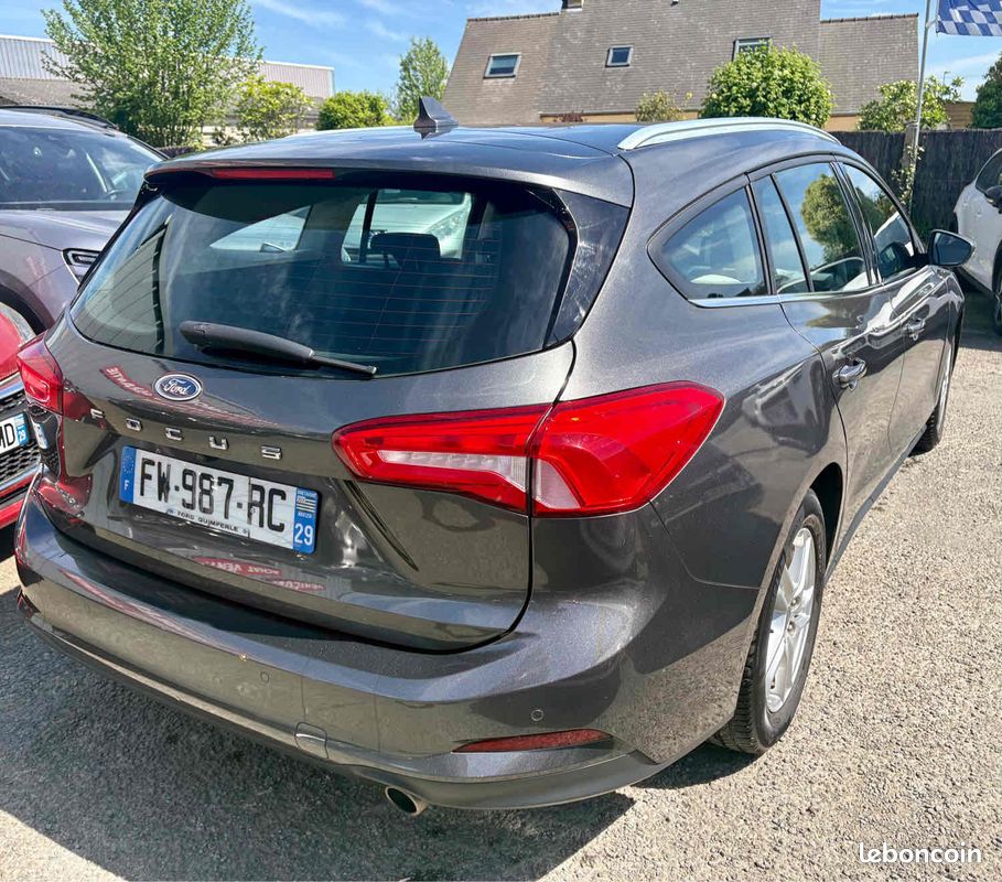 Ford focus (image 7)