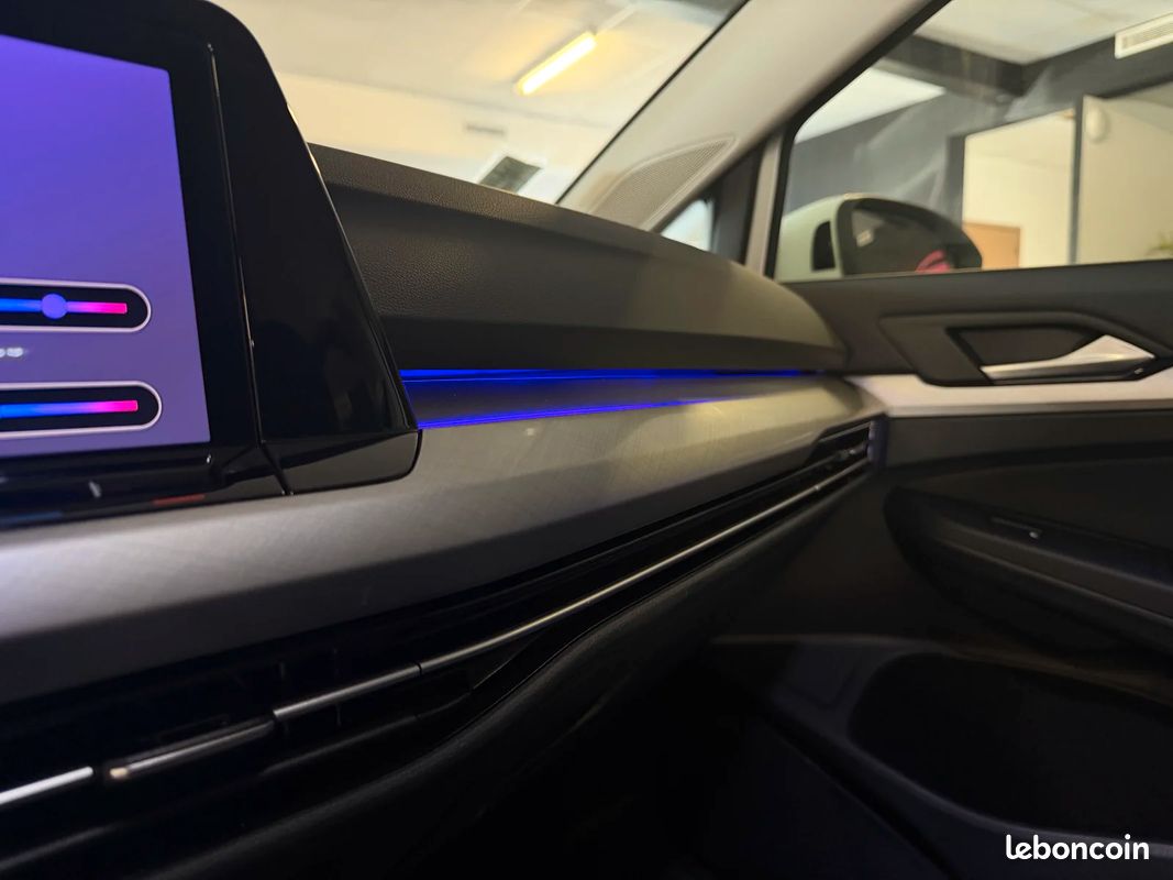 Volkswagen GOLF VIII Life 1st Business Société Réversible (image 26)