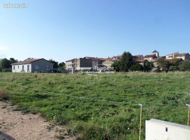 Terrain 701 m² BELLEVUE LA MONTAGNE