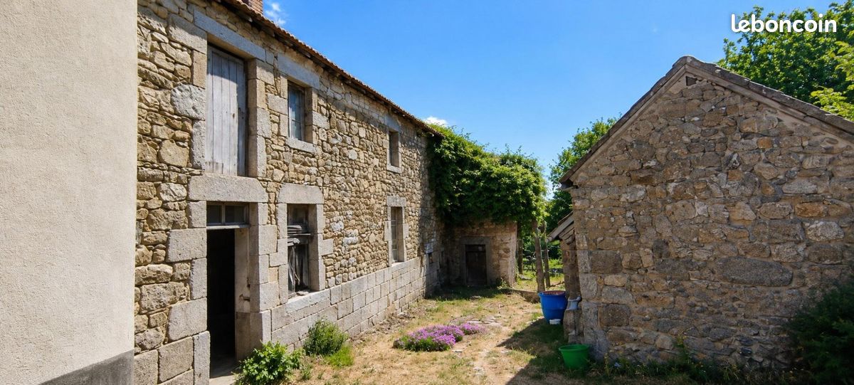 Maison 3 pièces 80 m² · à Rougnat · 80 m² · 18 000 €