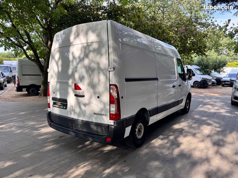 Renault Master 2,3 dci 135 ch l2h2 blue dci grand confort fourgon 2022 – photo 5