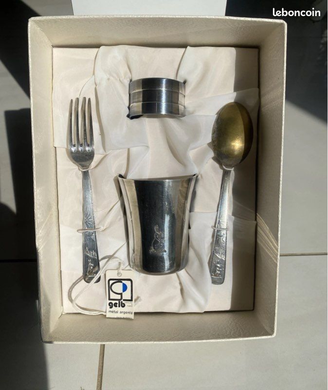 Coffret Couverts De Naissance Argent/métal Argenté – Gravé J.B – Poinçons
