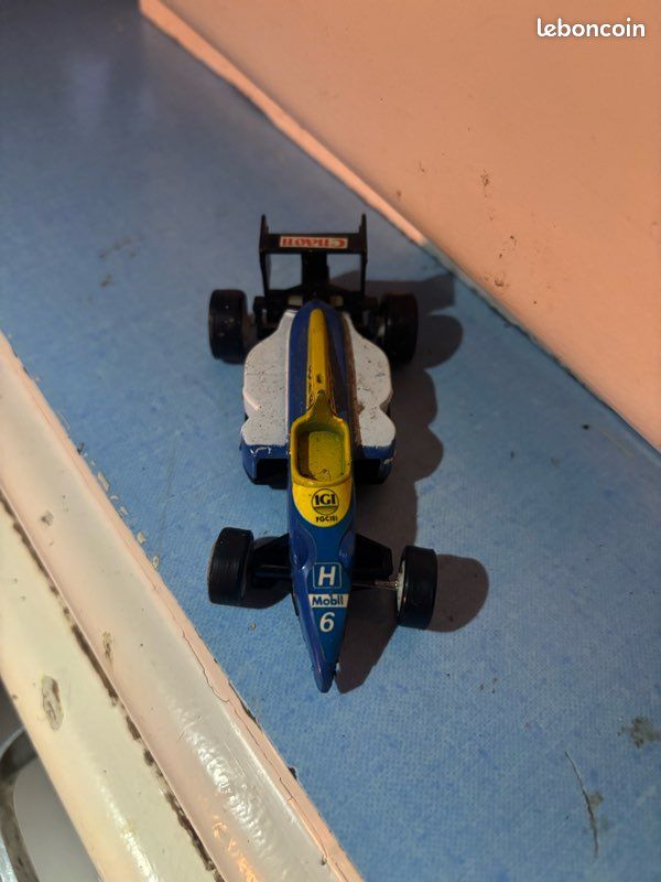 Lot De 4 Miniatures De Voitures De Formule 1 (F1) - Échelle 1:55 - Diverses Marques - Occasion Bon état