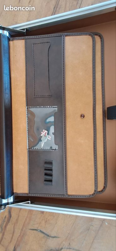 Attaché case valise vintage années 70 parfait etat avec clé (image 11)