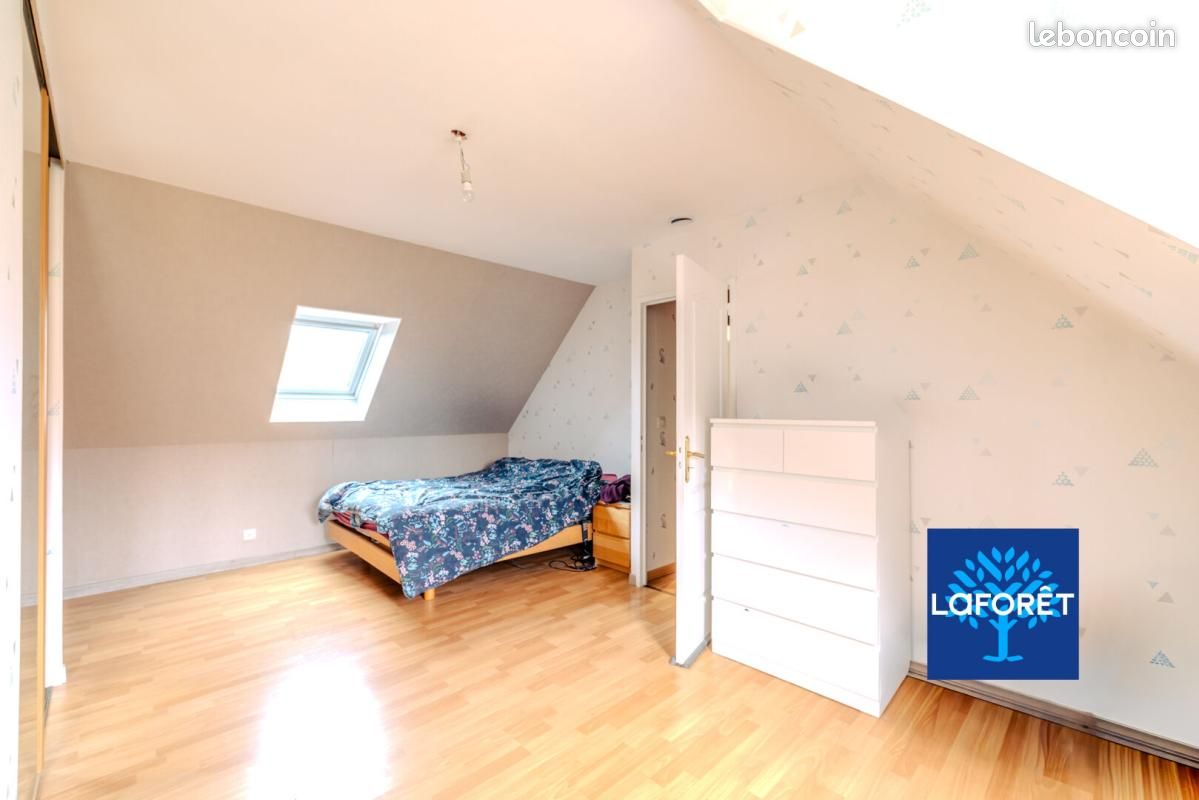 Maison 5 pièces 115 m² · à Louvres · 115 m² · 350 000 €