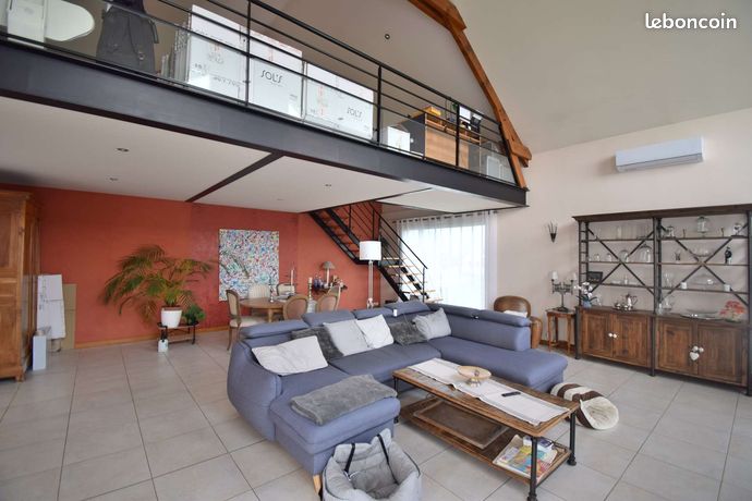 Propriété 7 pièces 267 m²