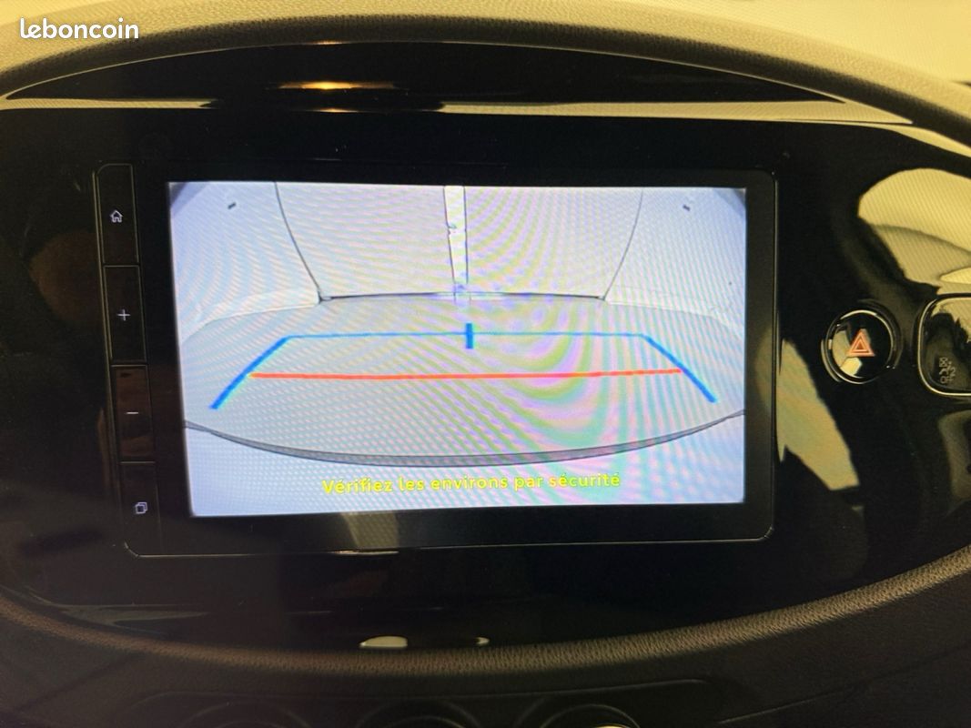 TOYOTA AYGO X Dynamic 72ch NEUVE - CarPlay - Caméra - Garantie Constructeur - Dès 280/mois (image 14)