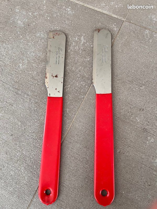 Lot de 2 rogne pieds Frosts (image 1)
