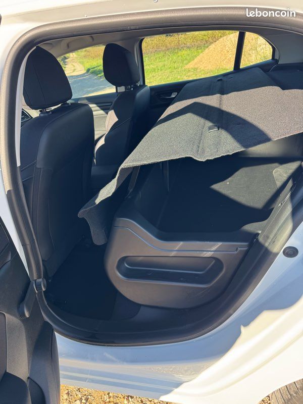 Renault Mégane STE 1.5 blue Dci 115 ch Air Nav Utilitaires