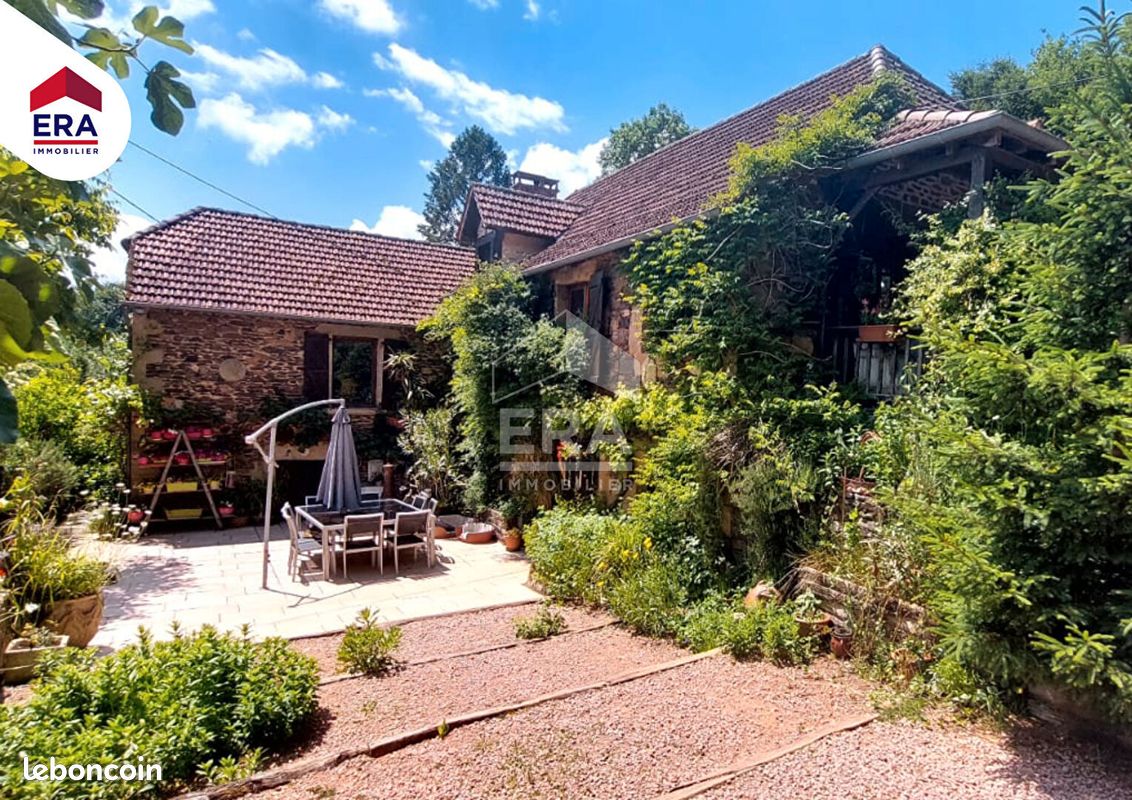 Maison 5 pièces 196 m² · à Lacapelle-Marival · 196 m² · 423 000 €
