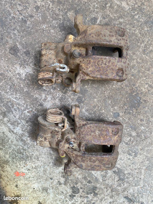 Étrier arrière Ford Mondeo Mk3 ST220 (image 1)