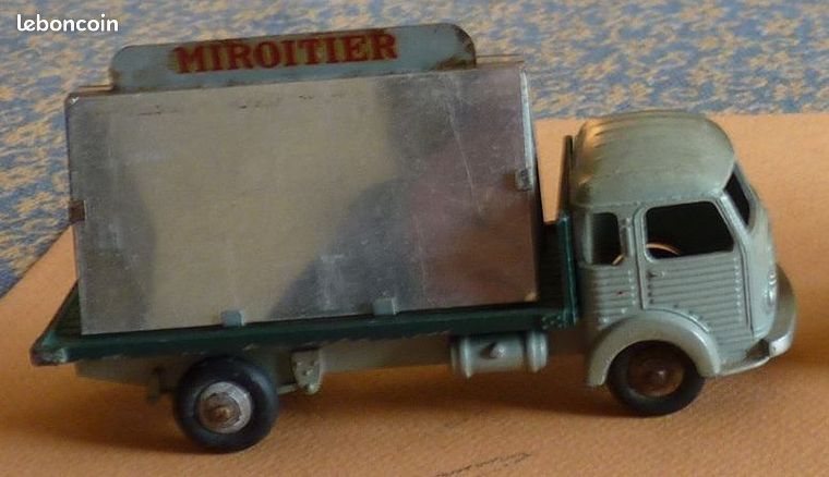 DINKY TOYS ANCIEN CAMION SIMCA CARGO MIROITIER SAINT GOBAIN référence 579 RARE