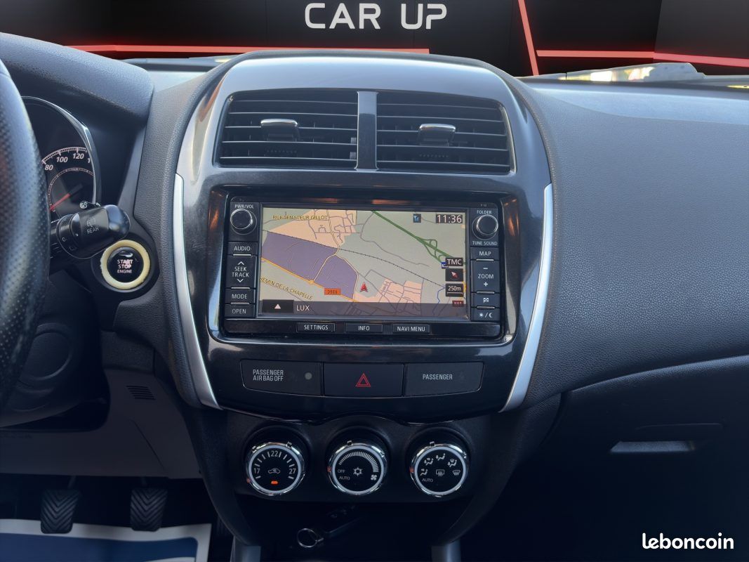 PEUGEOT 4008 1.6 HDi 114 cv Style 4x4 (image 15)