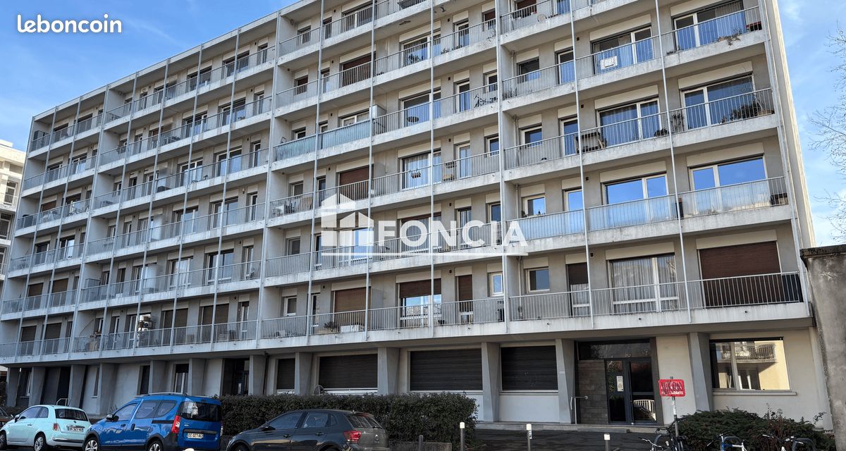 Appartement 2 pièces 43 m² · à Grenoble · 43 m² · 79 000 €
