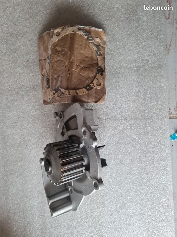 Pompe à Eau VALEO Refroidissement Moteur 506893 - Haute Performance