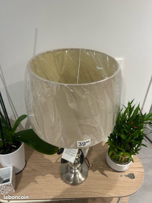 Lampe moderne argentée neuve – jamais utilisée (image 5)
