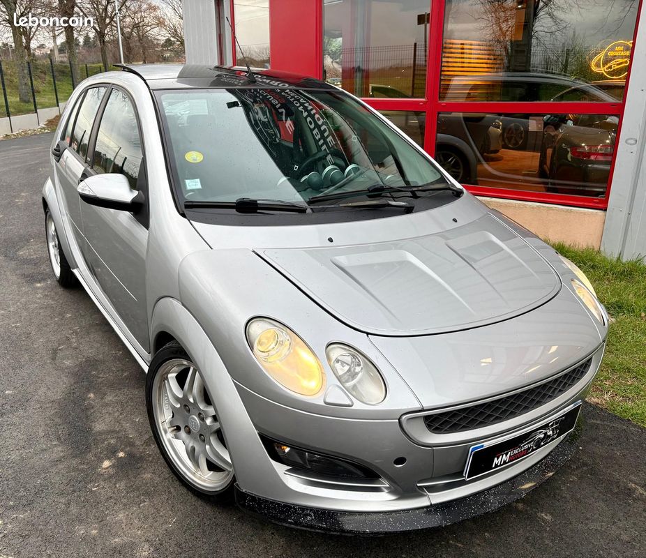 Smart Forfour 1.5 T 177ch BRABUS BVM - Toit Ouvrant Sièges Chauffant Bluetooth Jantes Alliages Apple CarPlay - Suivie et Garantie 12 mois (image 1)