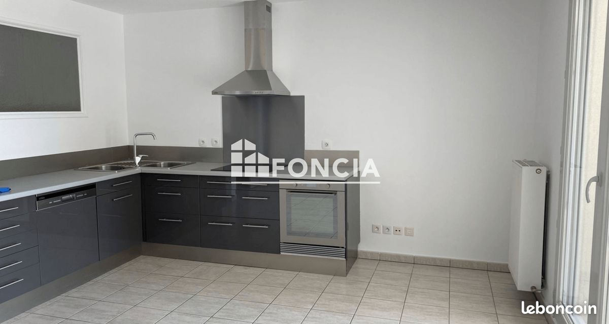 Appartement 3 pièces 66 m² · à Seyssinet-Pariset · 66 m² · 945 €/mois