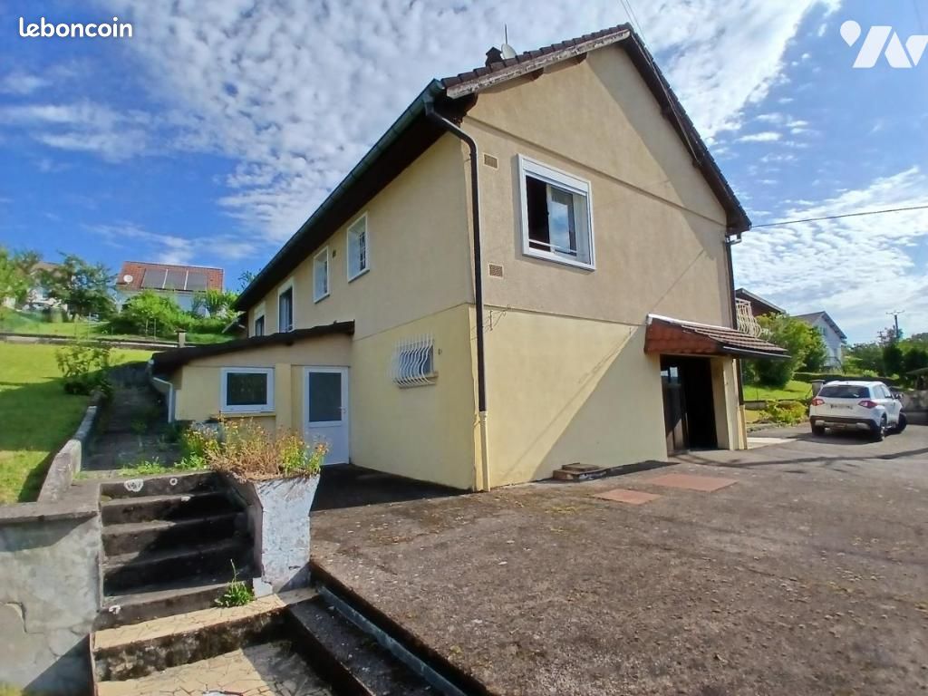 Maison 5 pièces 120 m² · à Saint-Maurice-Colombier · 120 m² · 137 000 €