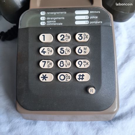 Ancien téléphone fixe France télécom orange Socotel S63 / Vintage | Selency Ancien téléphone fixe France télécom orange Socotel S63 / Vintage | Selency