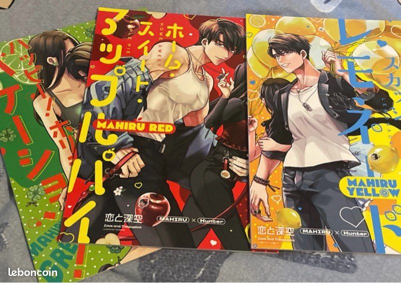 Love and Deepspace fanbooks (image 1)