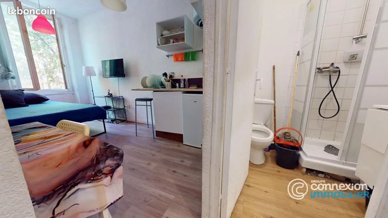 Studio 1 pièce 14 m² — 4