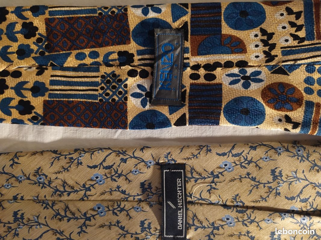 Lot De 10 Cravates Ermenegildo Zegna En Soie - Italie - Neuves Avec Étiquettes (Occasion Porté)