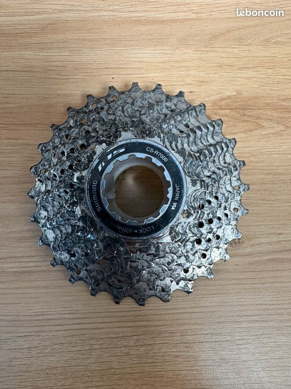 Cassette Shimano 105 CS-R7000 - 11 Vitesses, 11-32 Dents - Argent - Neuve