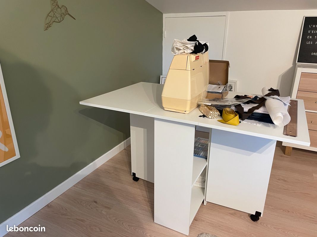 Table à manger pliante (image 1)