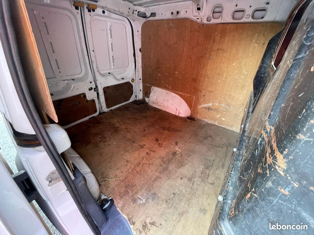 FORD TRANSIT CONNECT L1 Fourgon Ambiente - GARANTIE 12 MOIS (image 19)