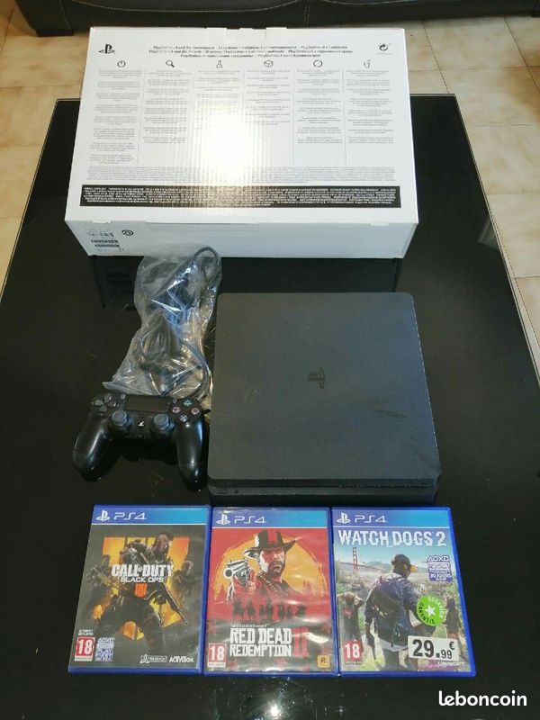 PS4 Slim + 3 jeux (image 1)