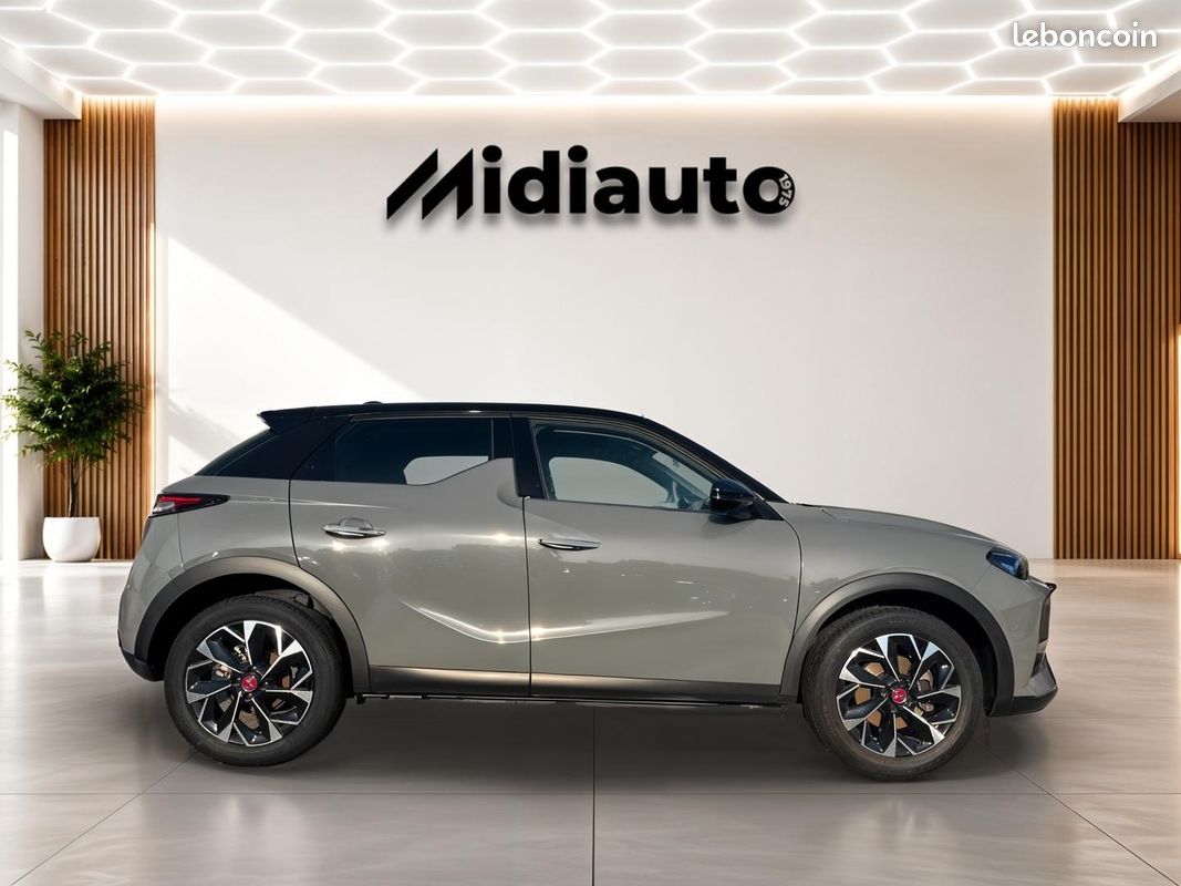 Ds DS 3 BlueHDi 130ch Performance Line + Automatique (image 8)