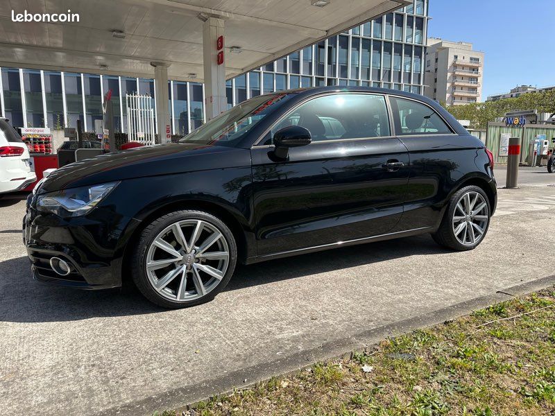 Audi A1 1.2 TFSI 86 CH ambition carnet à jour garanti 6 mois (image 2)